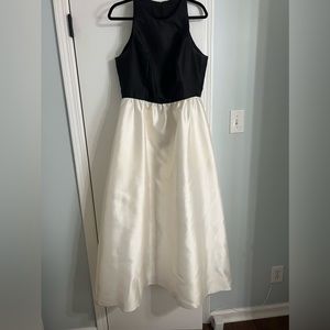 SLEEVELESS CLOSED-BACK FLORAL SATIN MAXI DRESS WITH POCKETS, black & ivory